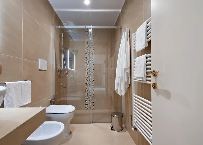 Palazzo San Lazzaro - Jacuzzi & Selection 4*