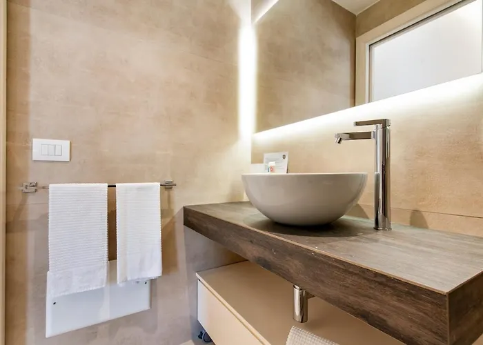Palazzo San Lazzaro - Jacuzzi & Selection Πανσιόν 4*