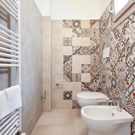 Pensión Palazzo San Lazzaro - Jacuzzi & Selection 4*