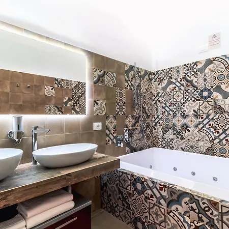 Pensión Palazzo San Lazzaro - Jacuzzi & Selection