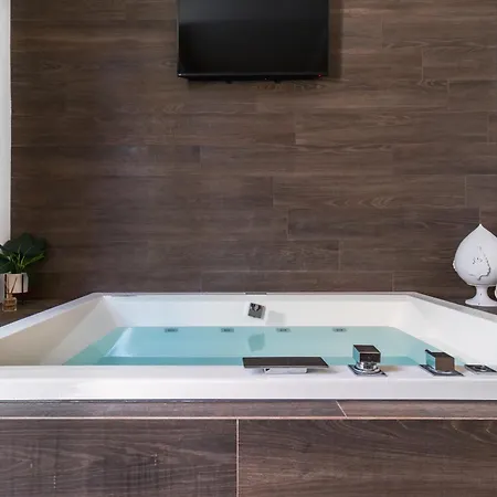 Palazzo San Lazzaro - Jacuzzi & Selection Pensión 4*