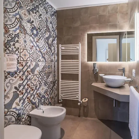 Palazzo San Lazzaro - Jacuzzi & Selection Pensión Lecce