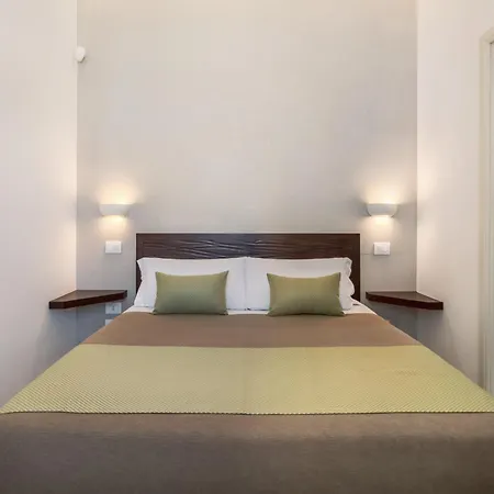 Pensión Palazzo San Lazzaro - Jacuzzi & Selection Lecce