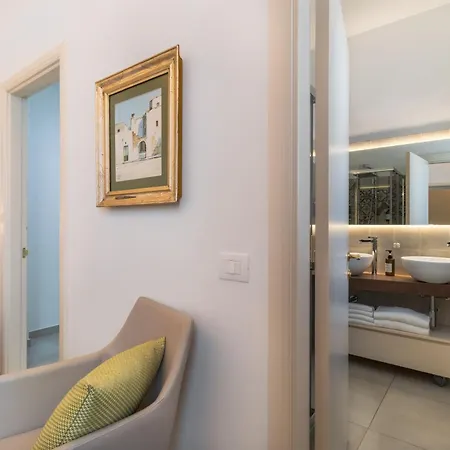 Palazzo San Lazzaro - Jacuzzi & Selection 4*