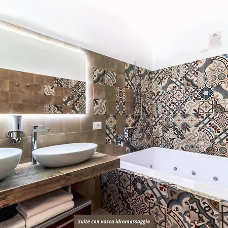 Palazzo San Lazzaro - Jacuzzi & Selection Lecce