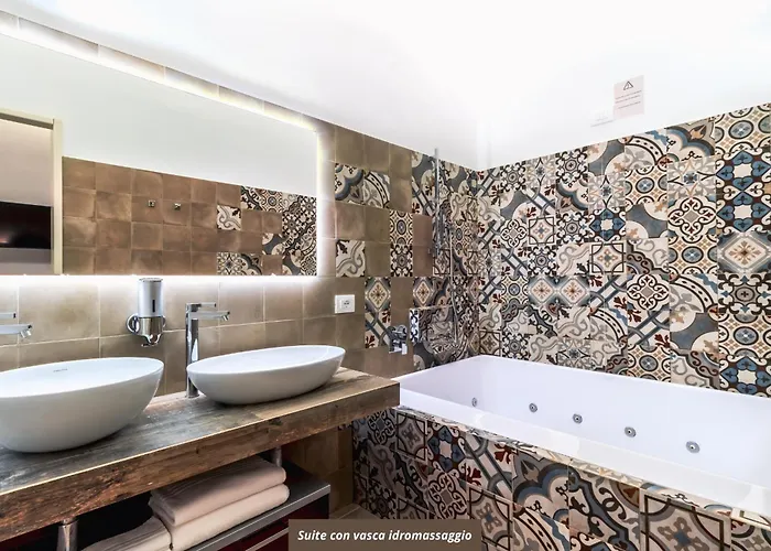 Palazzo San Lazzaro - Jacuzzi & Selection Lecce